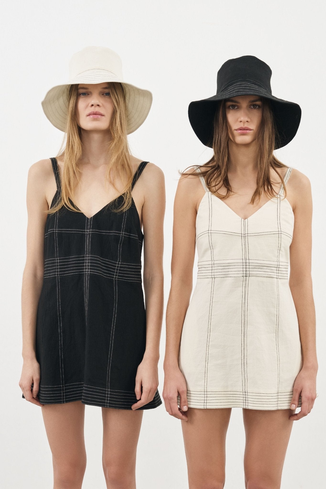 Playa Contrast Stitch Bucket Hat Black - The Handloom